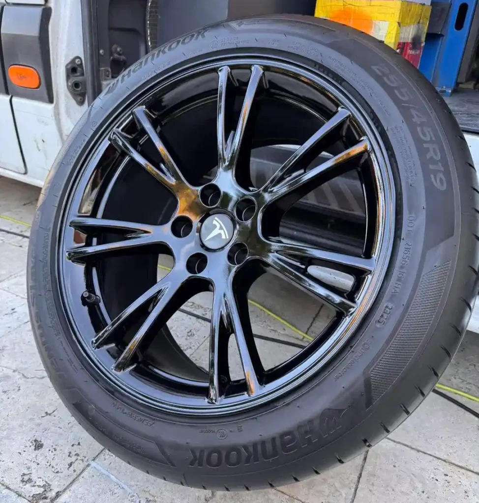 Alloy wheel refurbishment for damaged wheels